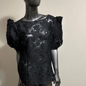 Chic Black Floral Lace Blouse with Puff Sleeves
